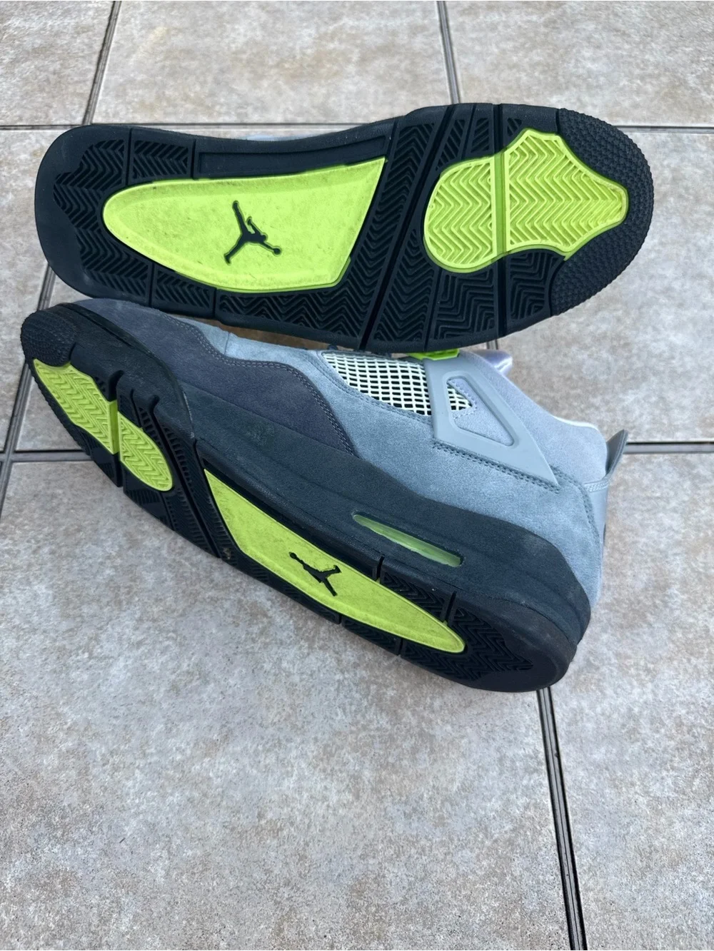 Air Jordan 4 Retro SE 